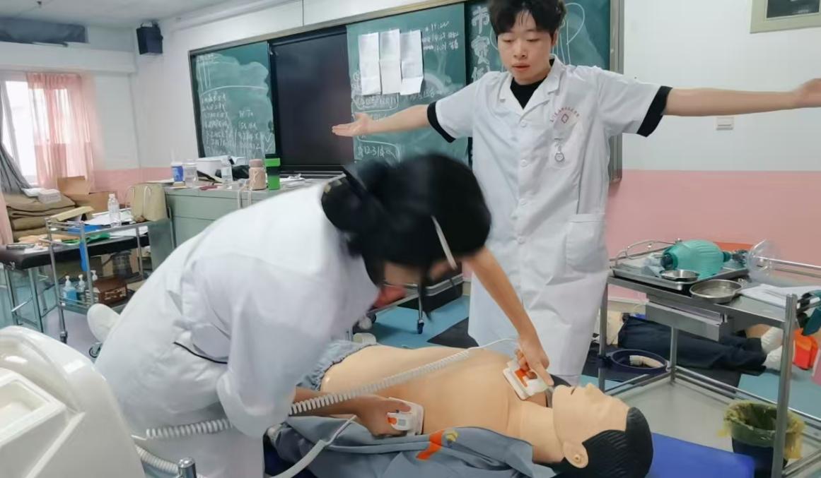 a7400af57d92915f2133e08bd485d441